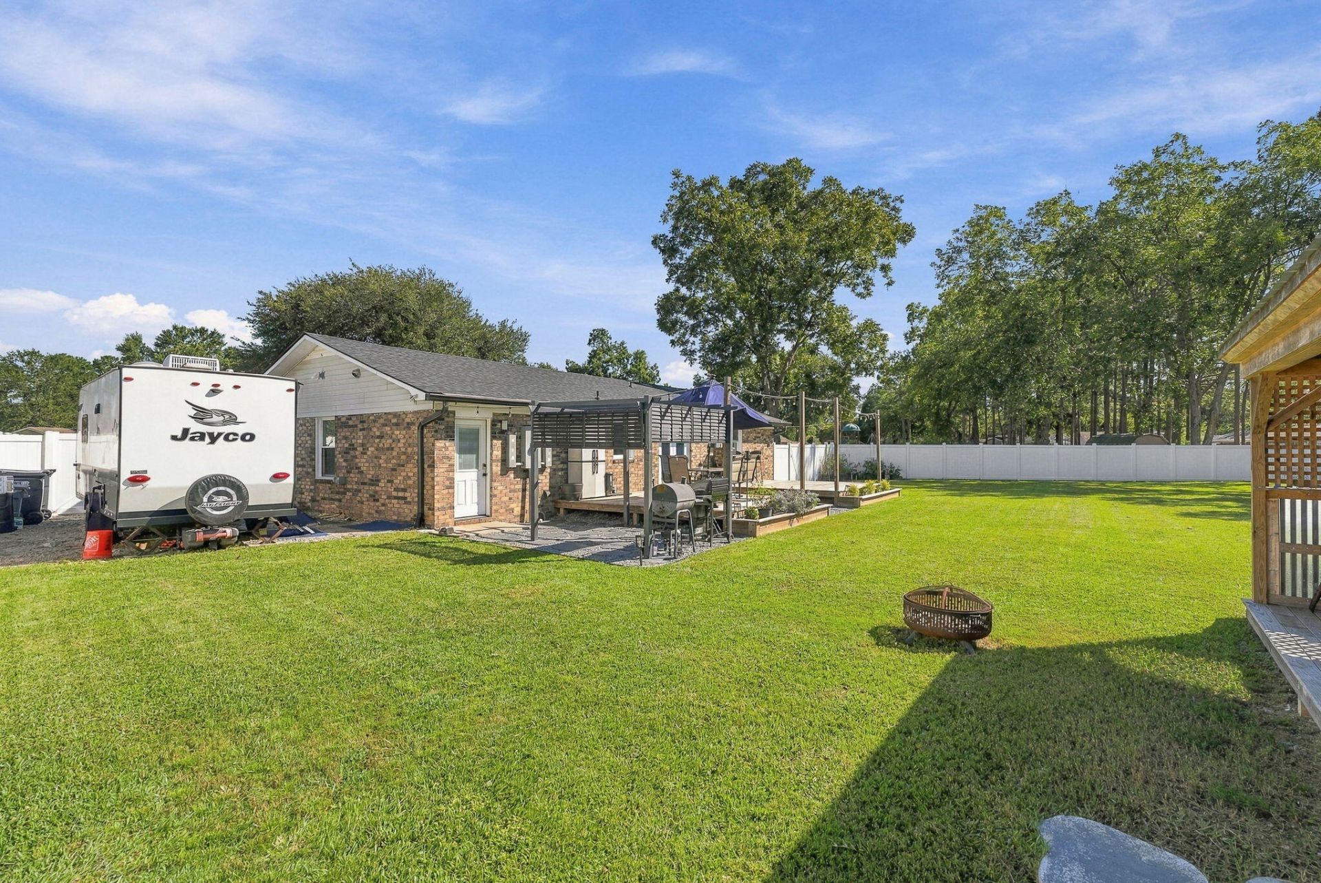 103 E Gustave Court Photo 29