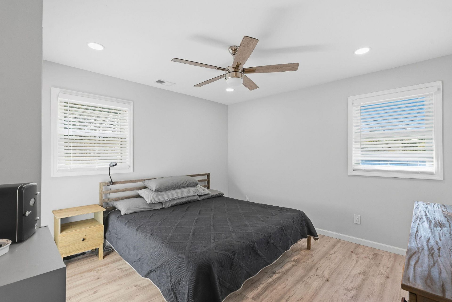 103 E Gustave Court Photo 6
