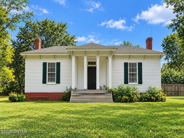 214 Pleasant Plains Road , Jackson, TN 38305