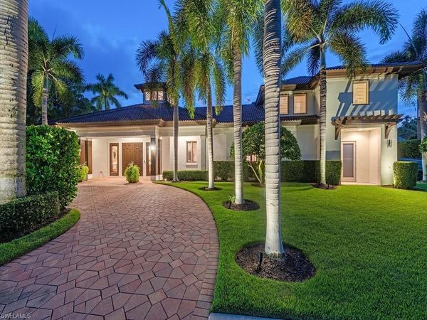 131 3rd ST N, NAPLES, FL 34102
