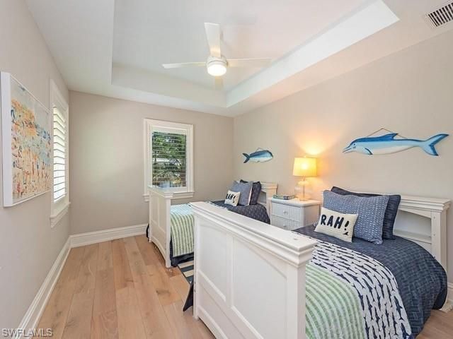 131 3rd St N, Naples, FL 34102 Photo