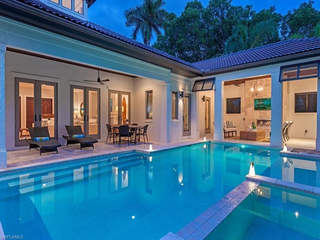131 3rd St N, Naples, FL 34102 Photo