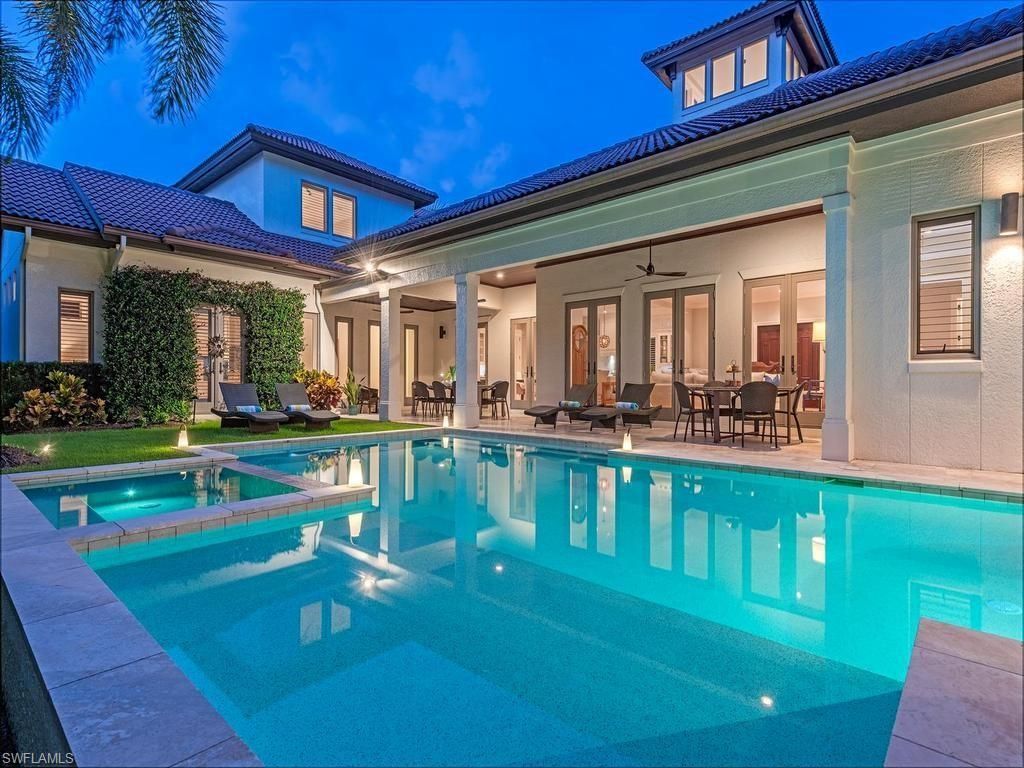 131 3rd St N, Naples, FL 34102 Photo