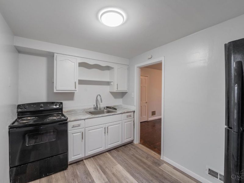 735 Elberon Avenue, Cincinnati, OH 45205 Photo 7