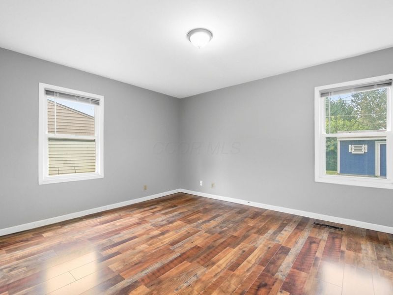 261 N Vernon Street , Sunbury, OH 43074 Photo 18