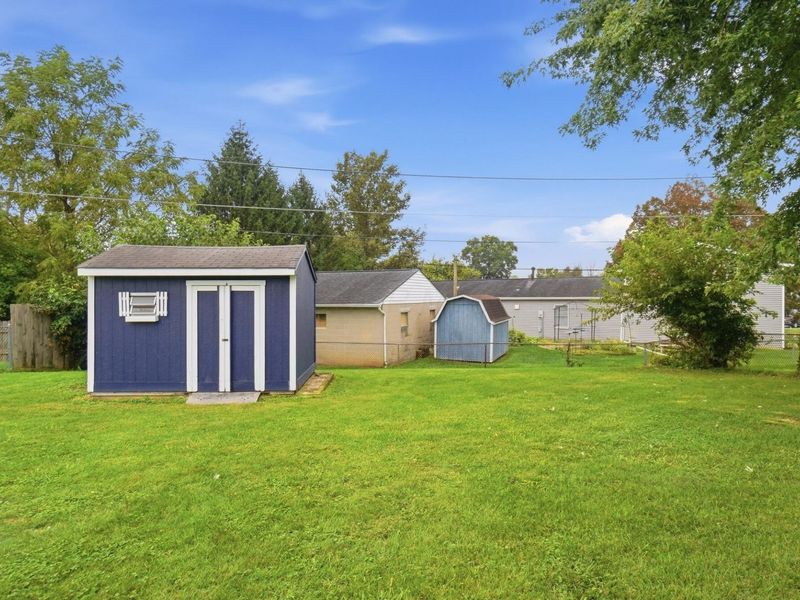261 N Vernon Street , Sunbury, OH 43074 Photo 42
