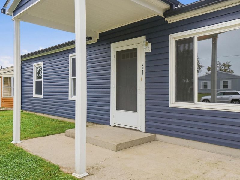 261 N Vernon Street , Sunbury, OH 43074 Photo 5