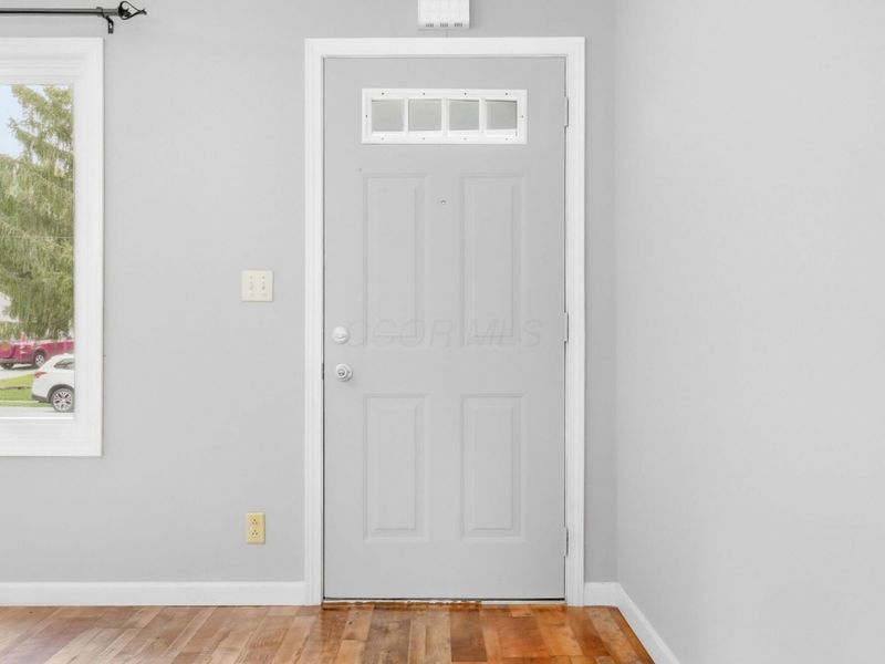 261 N Vernon Street , Sunbury, OH 43074 Photo 7