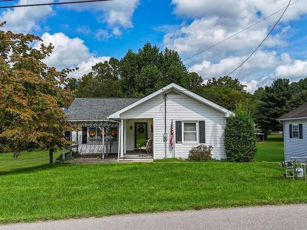 565 Dana Road , Newport, OH 45768