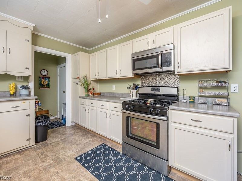 565 Dana Road, Newport, OH 45768 Photo 10