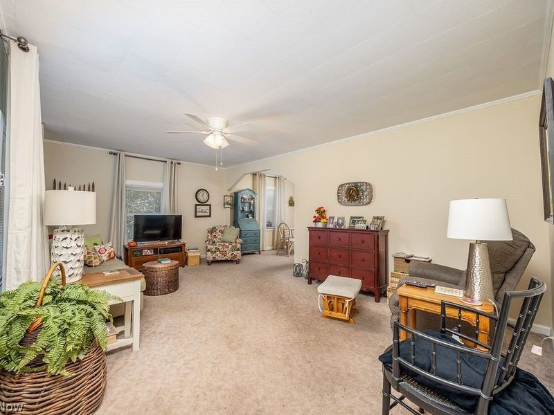 565 Dana Road, Newport, OH 45768 Photo 6