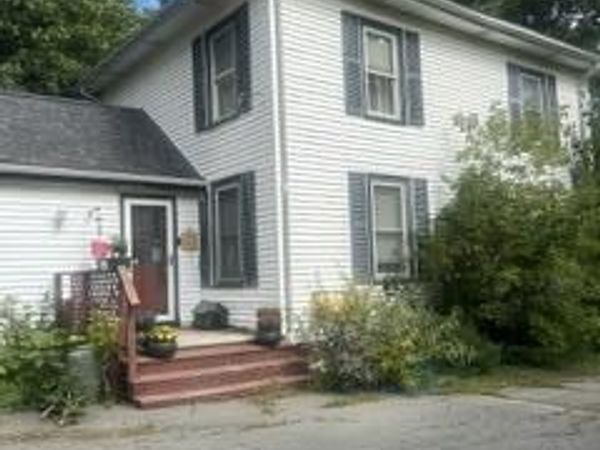 34 Main Road S, Hampden, ME 04444