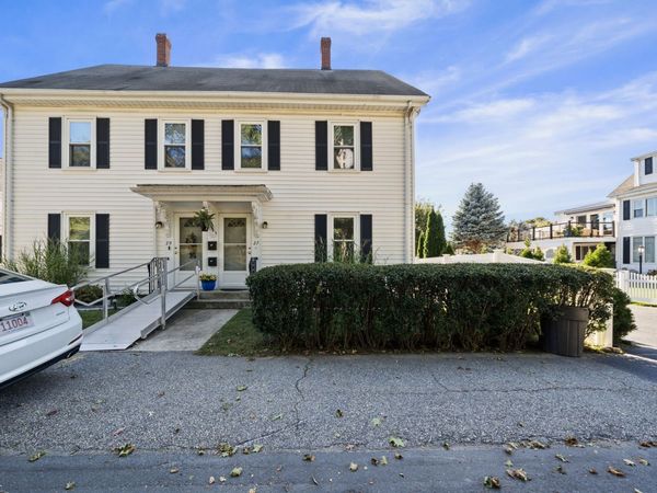 27 Highland St, Unit 27, Woburn, MA 01801