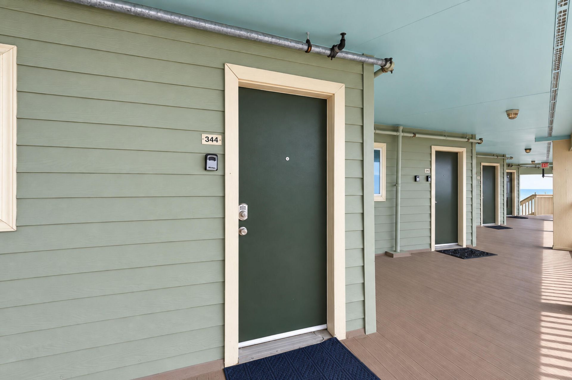 1300 Ocean Boulevard Photo 28