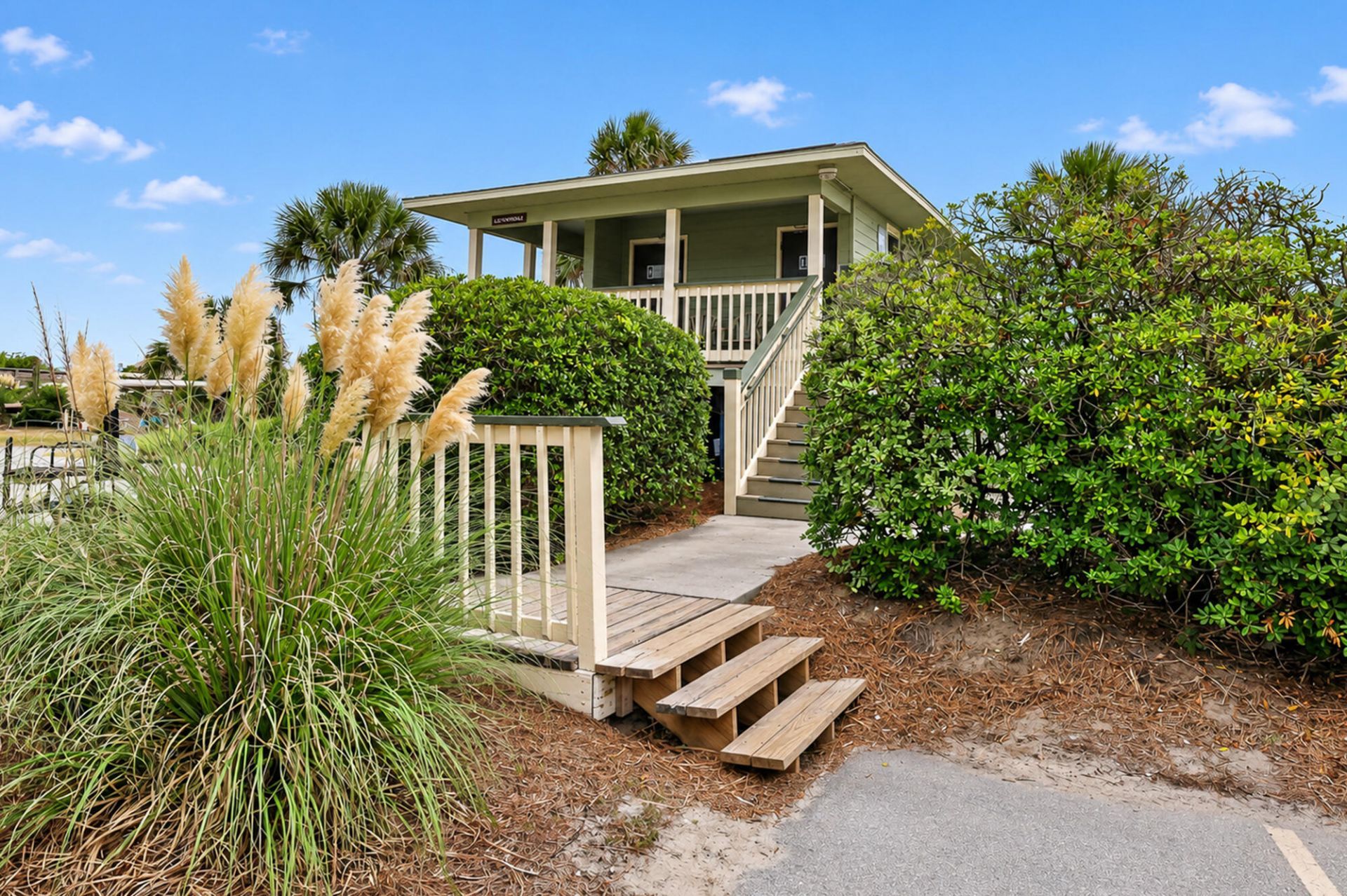 1300 Ocean Boulevard Photo 30