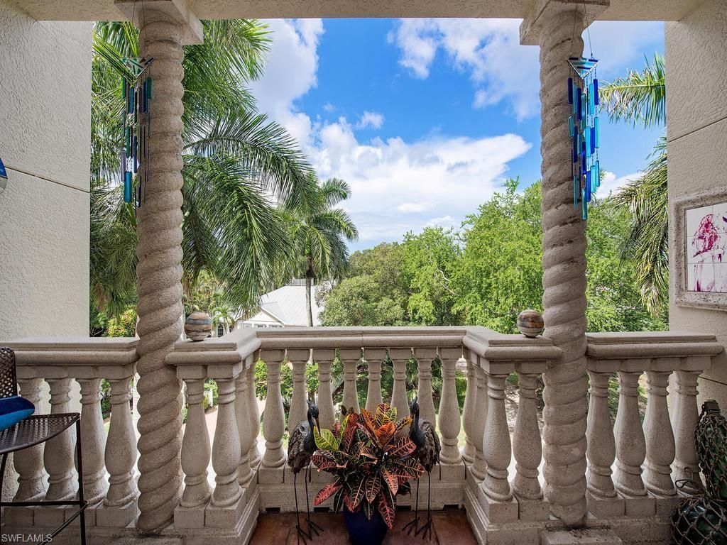 627 6th Ave S, Unit B-302, Naples, FL 34102 Photo