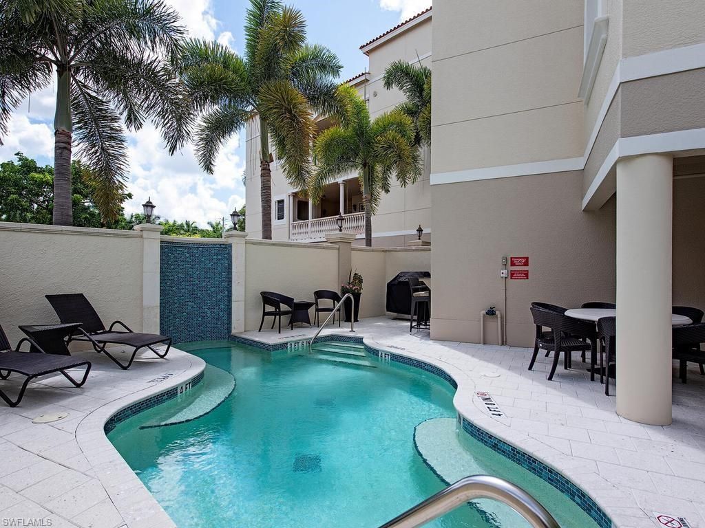 627 6th Ave S, Unit B-302, Naples, FL 34102 Photo
