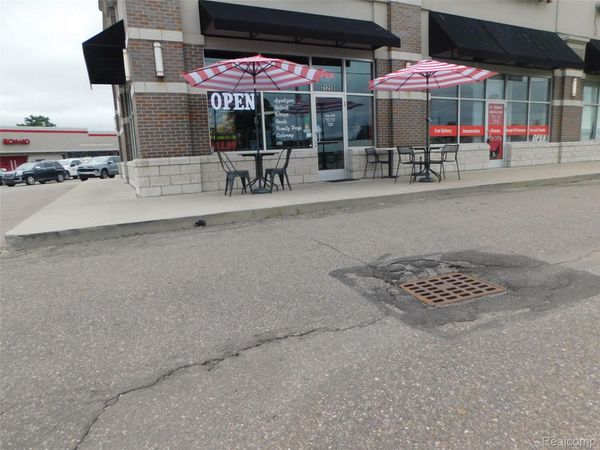 31298 Groesbeck Hwy , Fraser, Mi 48026