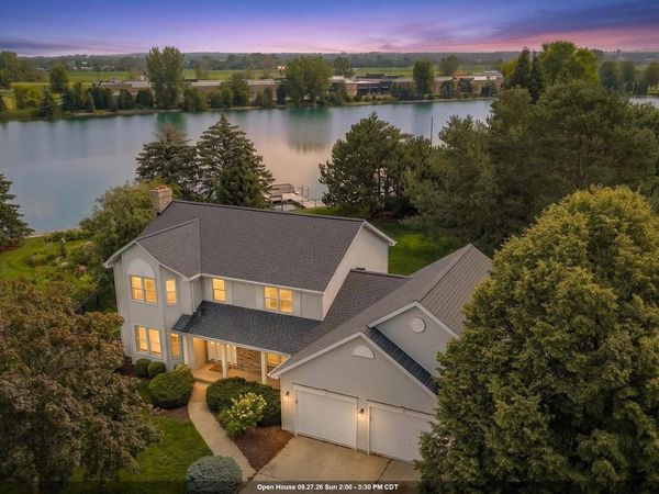 2485 VAN VIEW COURT, Green Bay, WI 54311