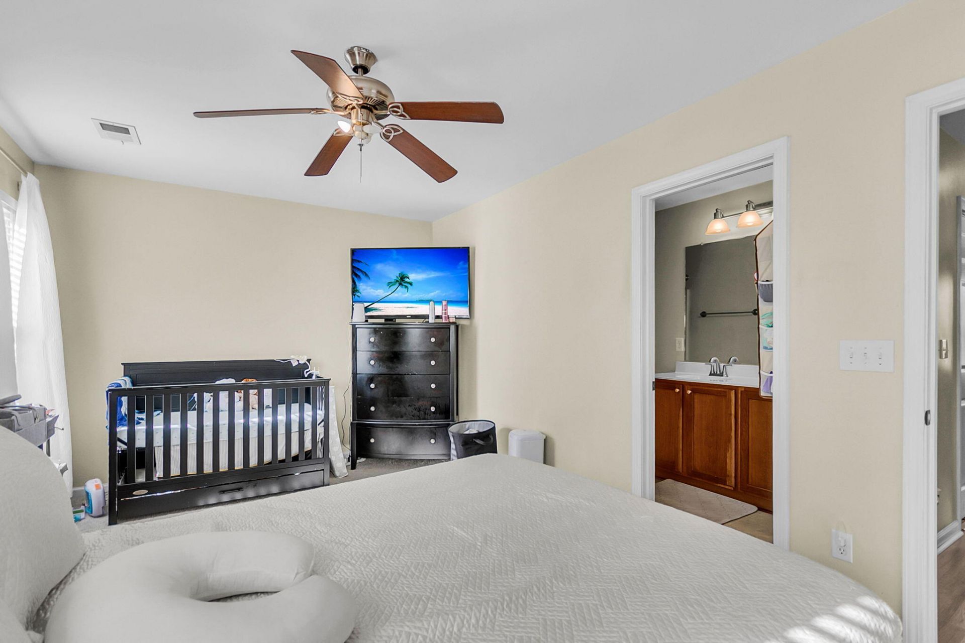 907 Hemingway Circle Photo 14