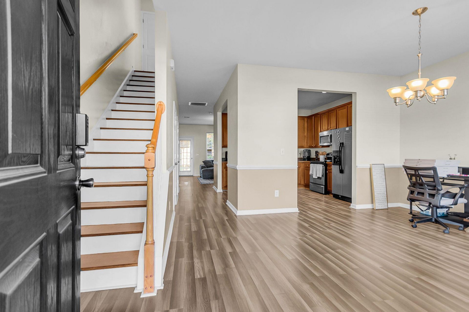 907 Hemingway Circle Photo 4