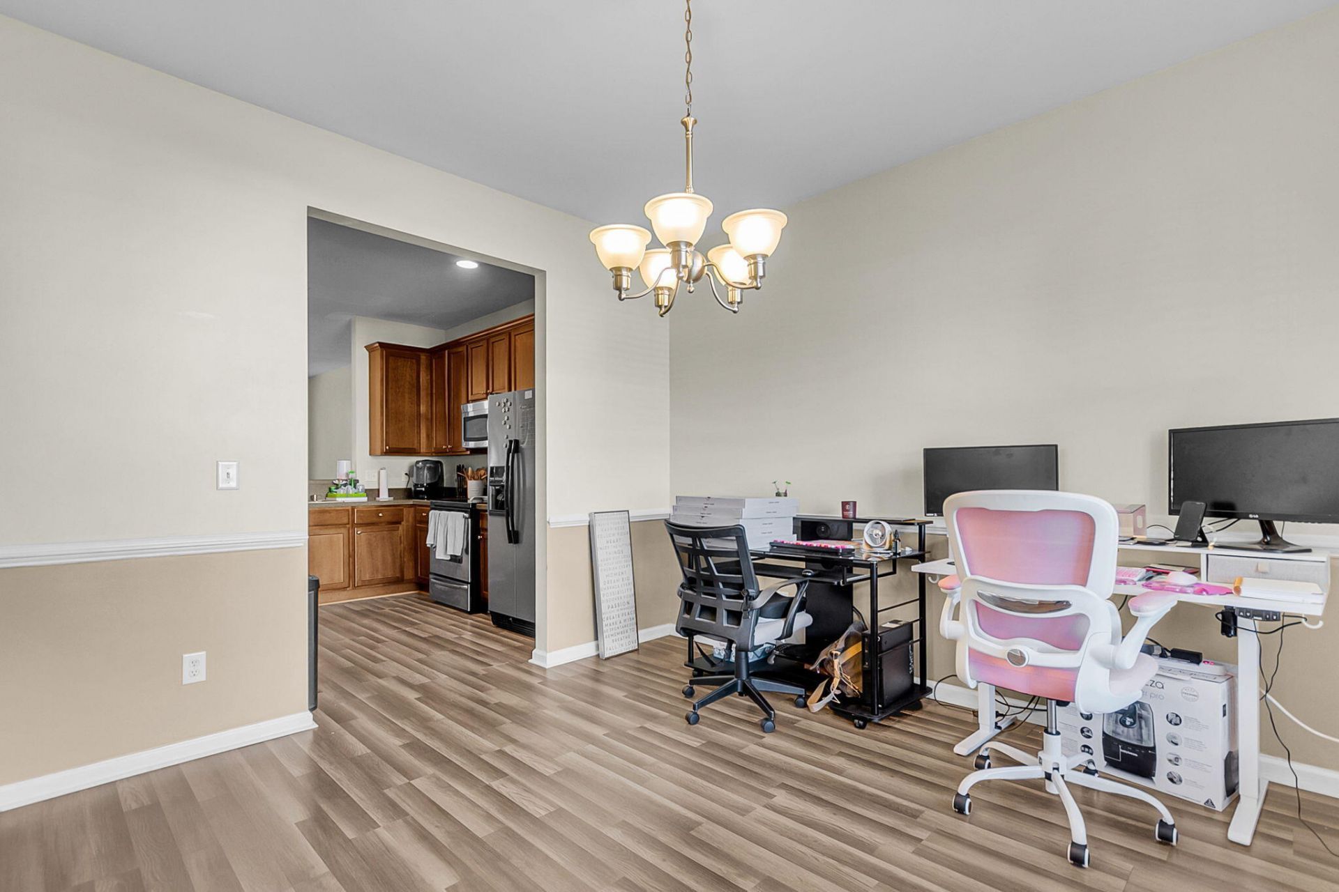907 Hemingway Circle Photo 5