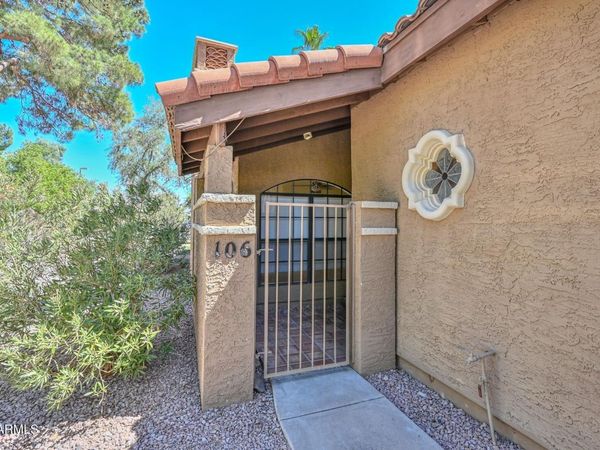 6945 E Cochise Road, Unit 106, Paradise Valley, AZ 85253