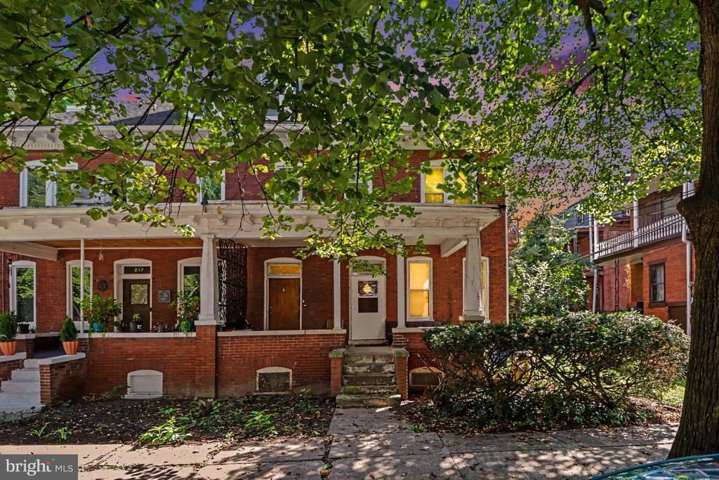 215 WOODBINE STREET , HARRISBURG, PA 17110