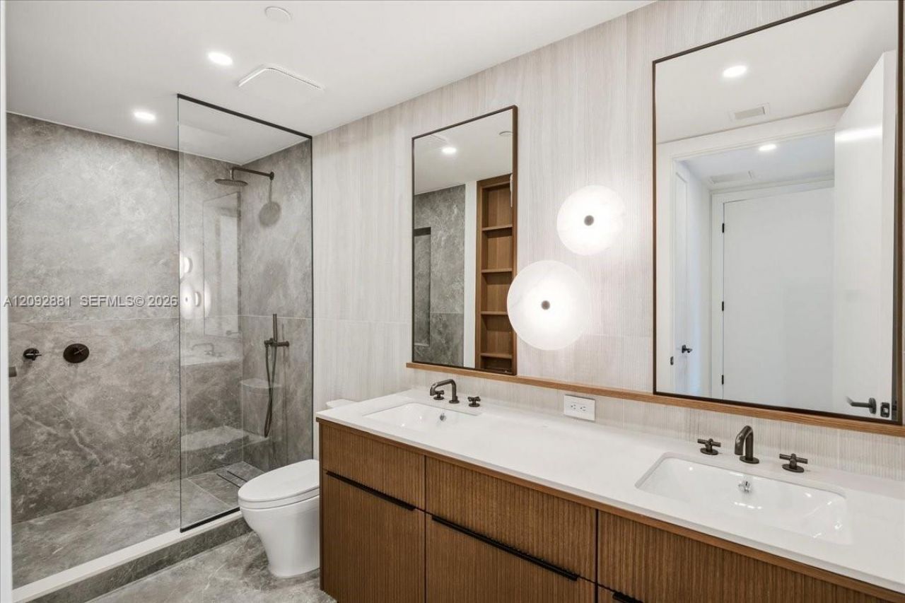 2200 Brickell Ave , Unit 301, Miami, FL 33129 Photo