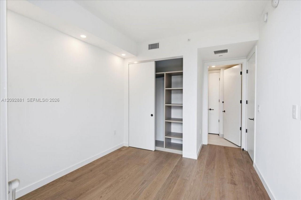 2200 Brickell Ave , Unit 301, Miami, FL 33129 Photo