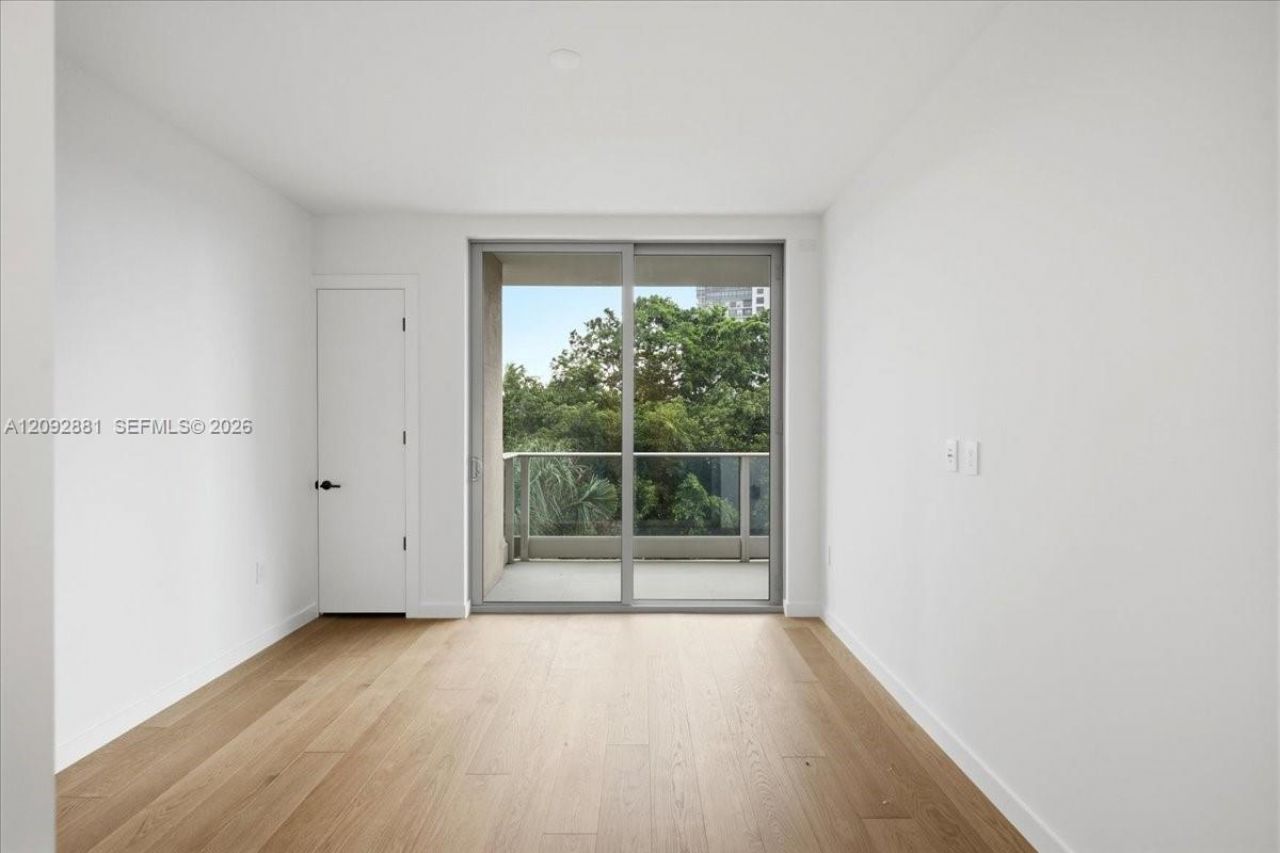 2200 Brickell Ave , Unit 301, Miami, FL 33129 Photo