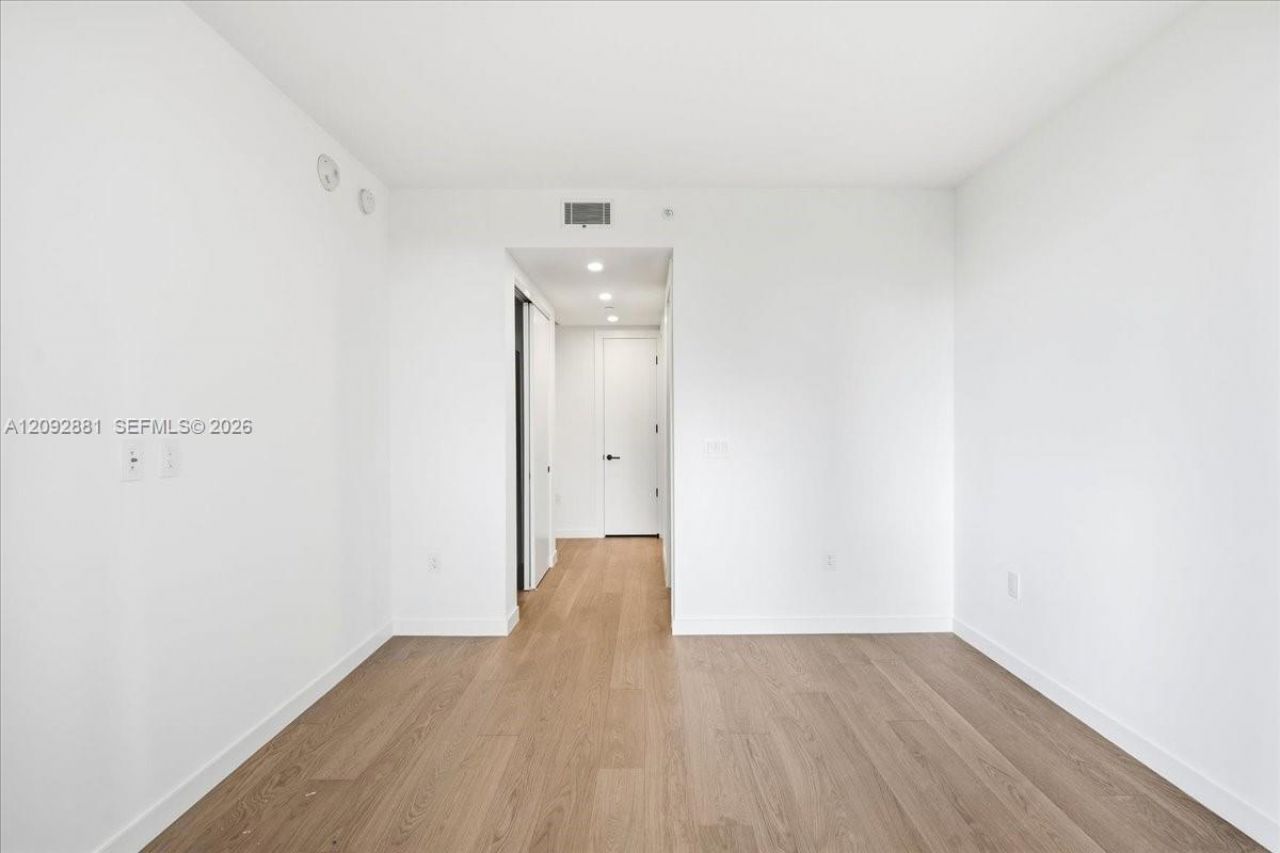 2200 Brickell Ave , Unit 301, Miami, FL 33129 Photo