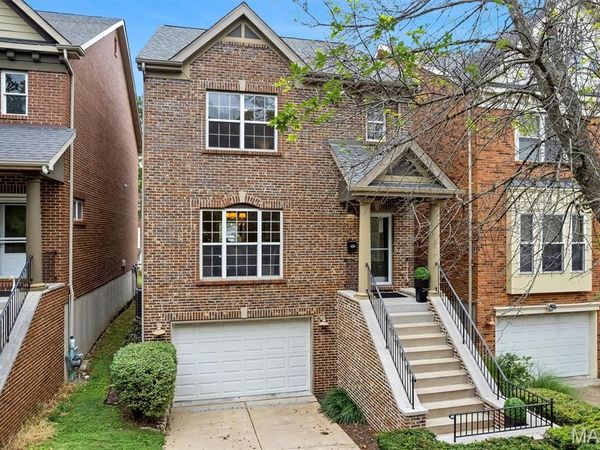 2122 Franz Park Lane, St Louis, MO 63139