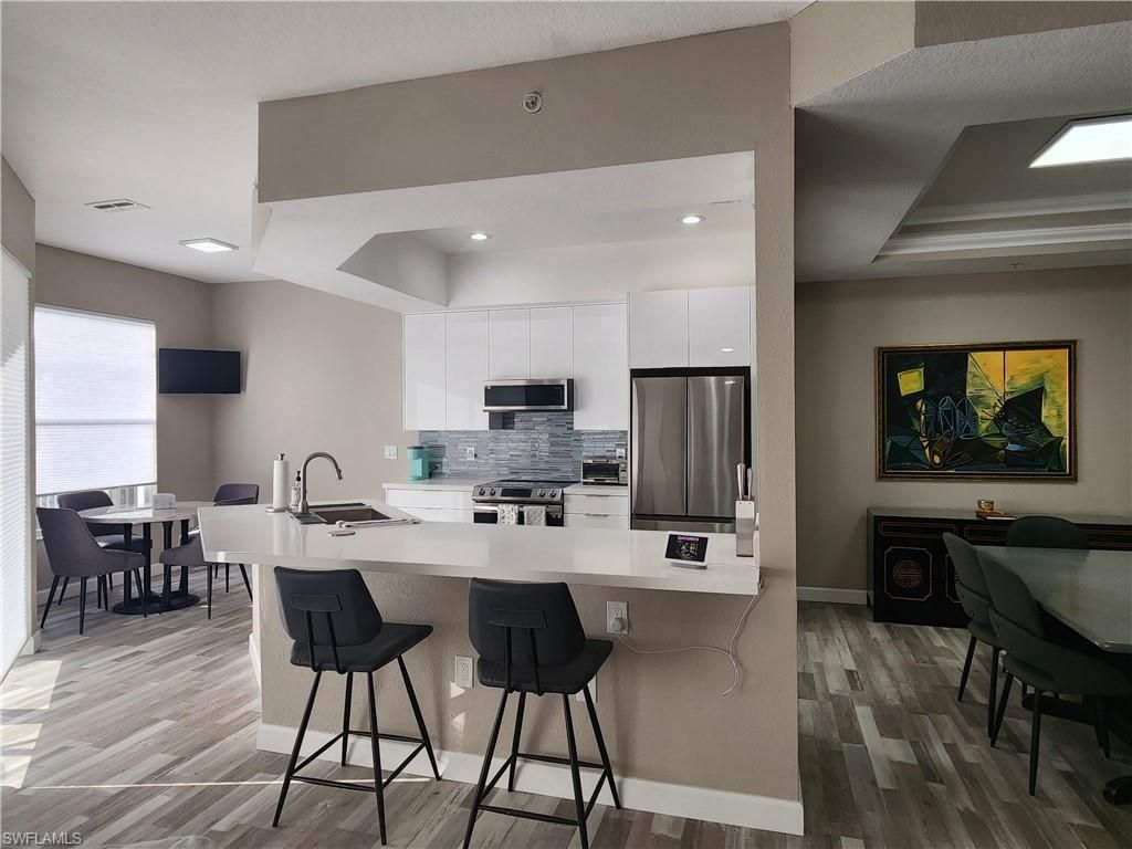9270 Belleza Way, Unit 105, Fort Myers, FL 33908 Photo