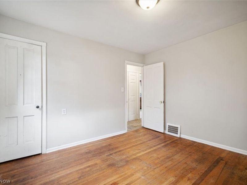 25301 Marsdon Drive, Euclid, OH 44132 Photo 11