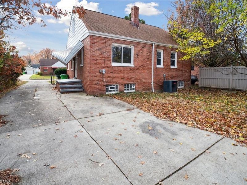 25301 Marsdon Drive, Euclid, OH 44132 Photo 19