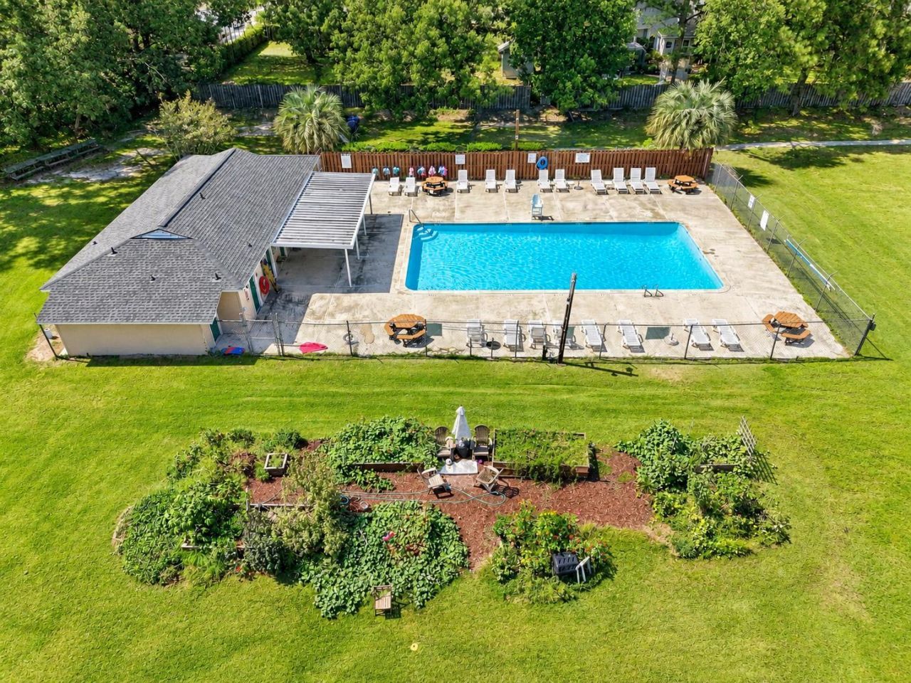 2204 Forest Lakes Boulevard Photo 40