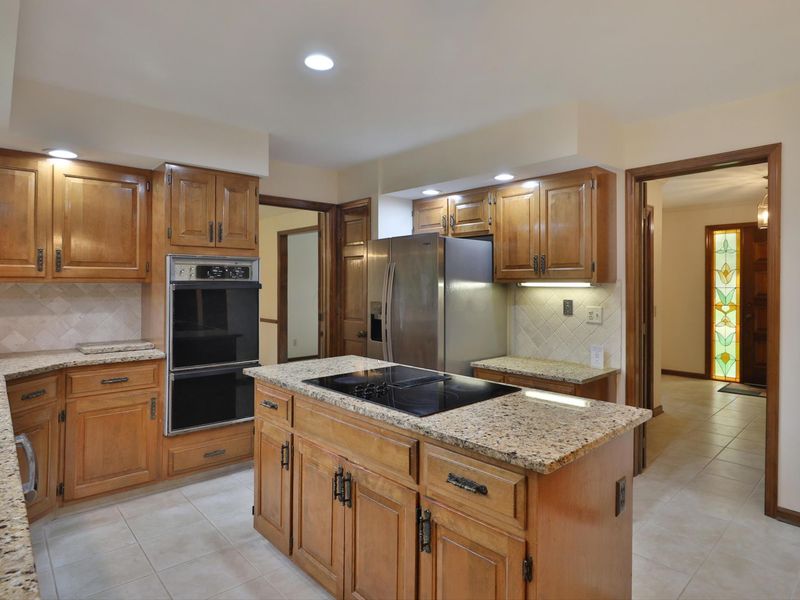 1079 Putney Drive , Columbus, OH 43085 Photo 14