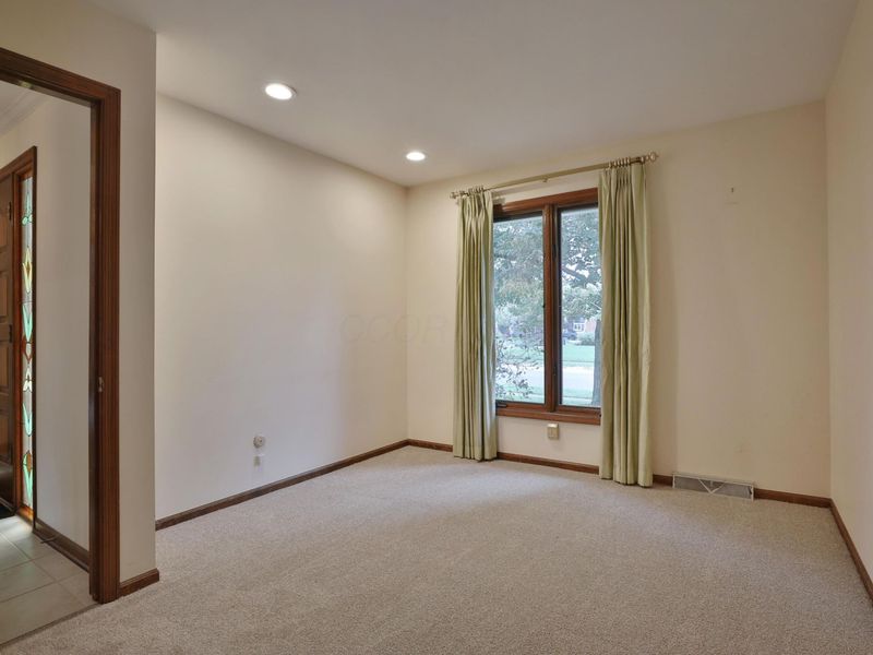 1079 Putney Drive , Columbus, OH 43085 Photo 23