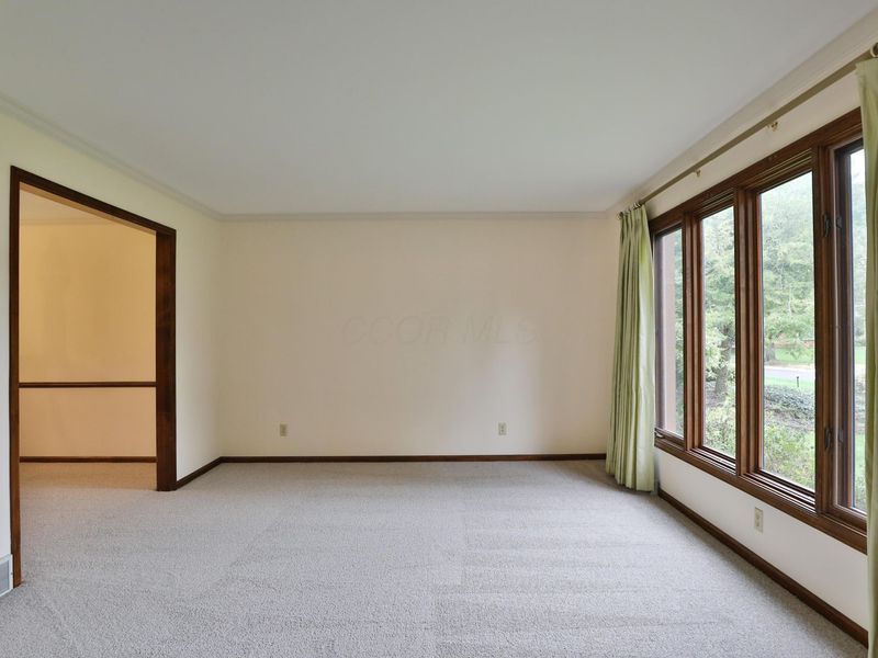 1079 Putney Drive , Columbus, OH 43085 Photo 6