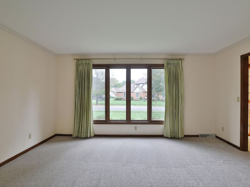 1079 Putney Drive , Columbus, OH 43085 Photo 7