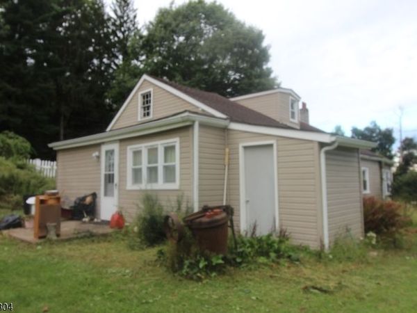 498 Bellis Road, Holland, NJ 08804