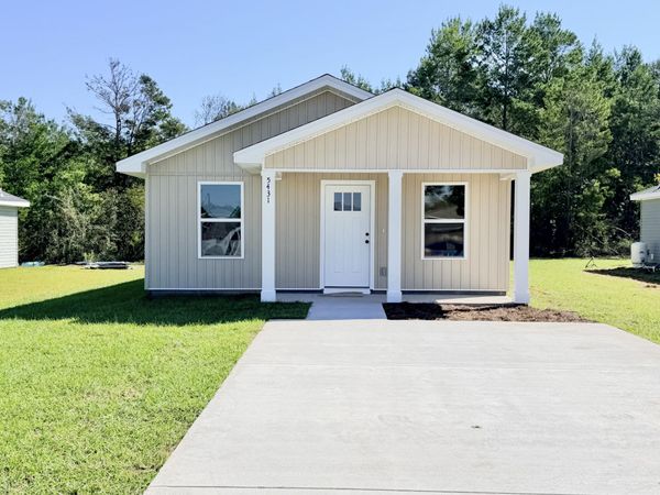 5427 Bayleaf Drive, Crestview, FL 32539