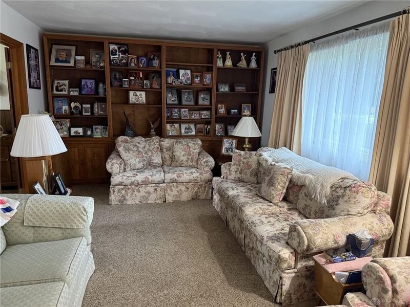 101 N Breiel Boulevard, Middletown, OH 45042 Photo 3