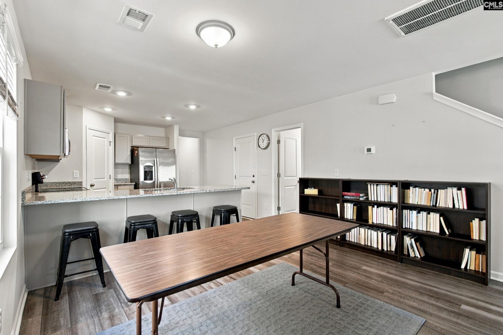 2032 Mapleton Drive  Photo 10