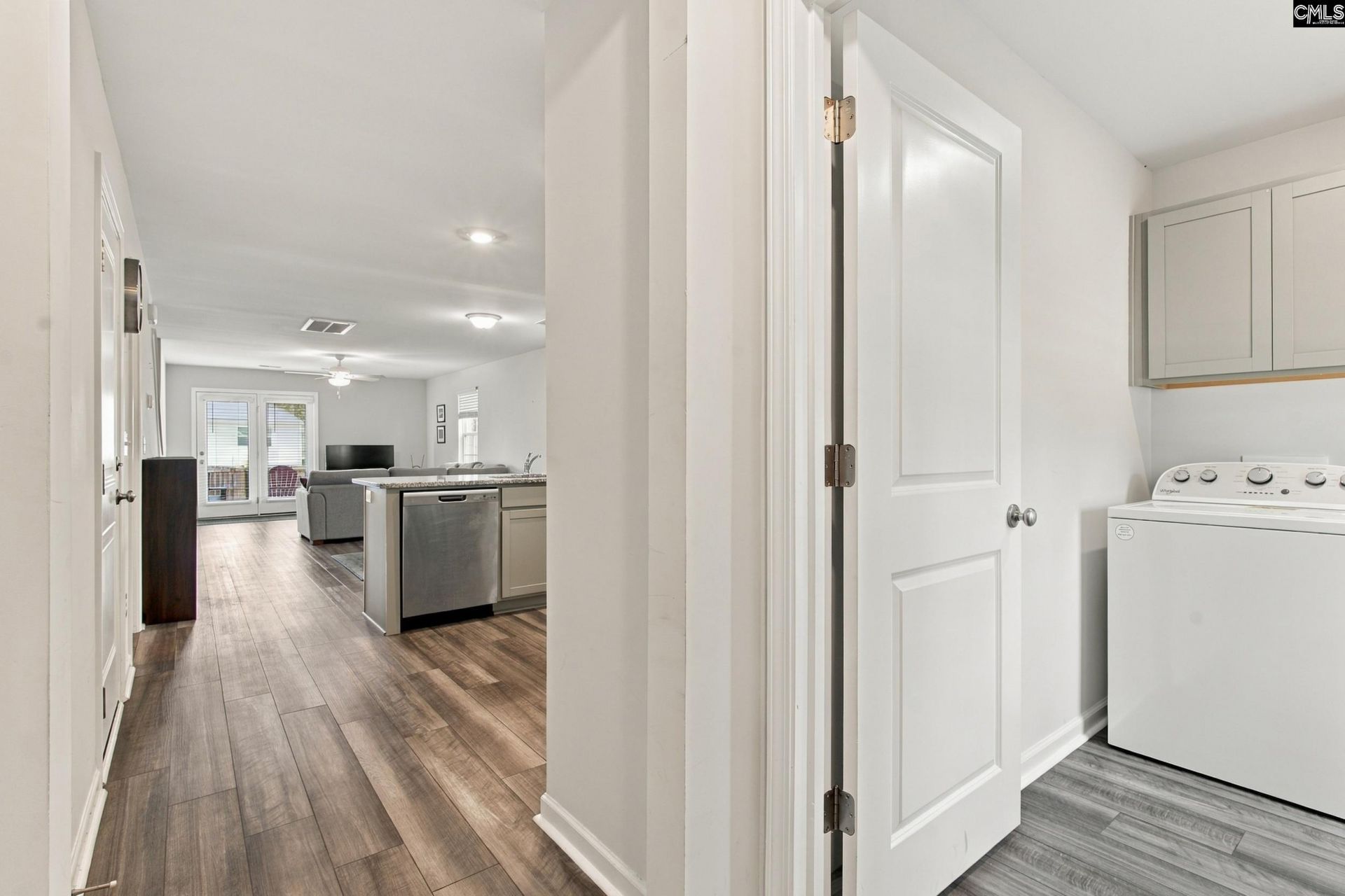 2032 Mapleton Drive  Photo 4