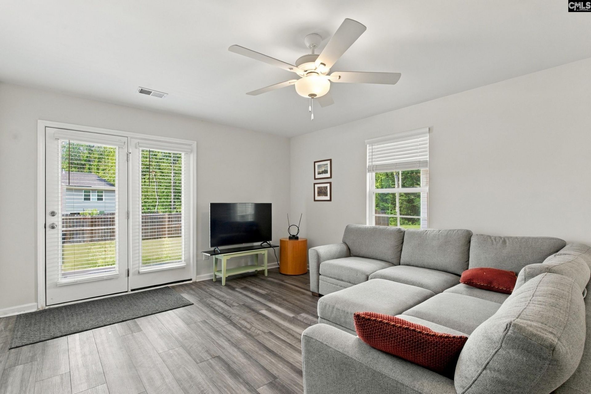 2032 Mapleton Drive  Photo 5