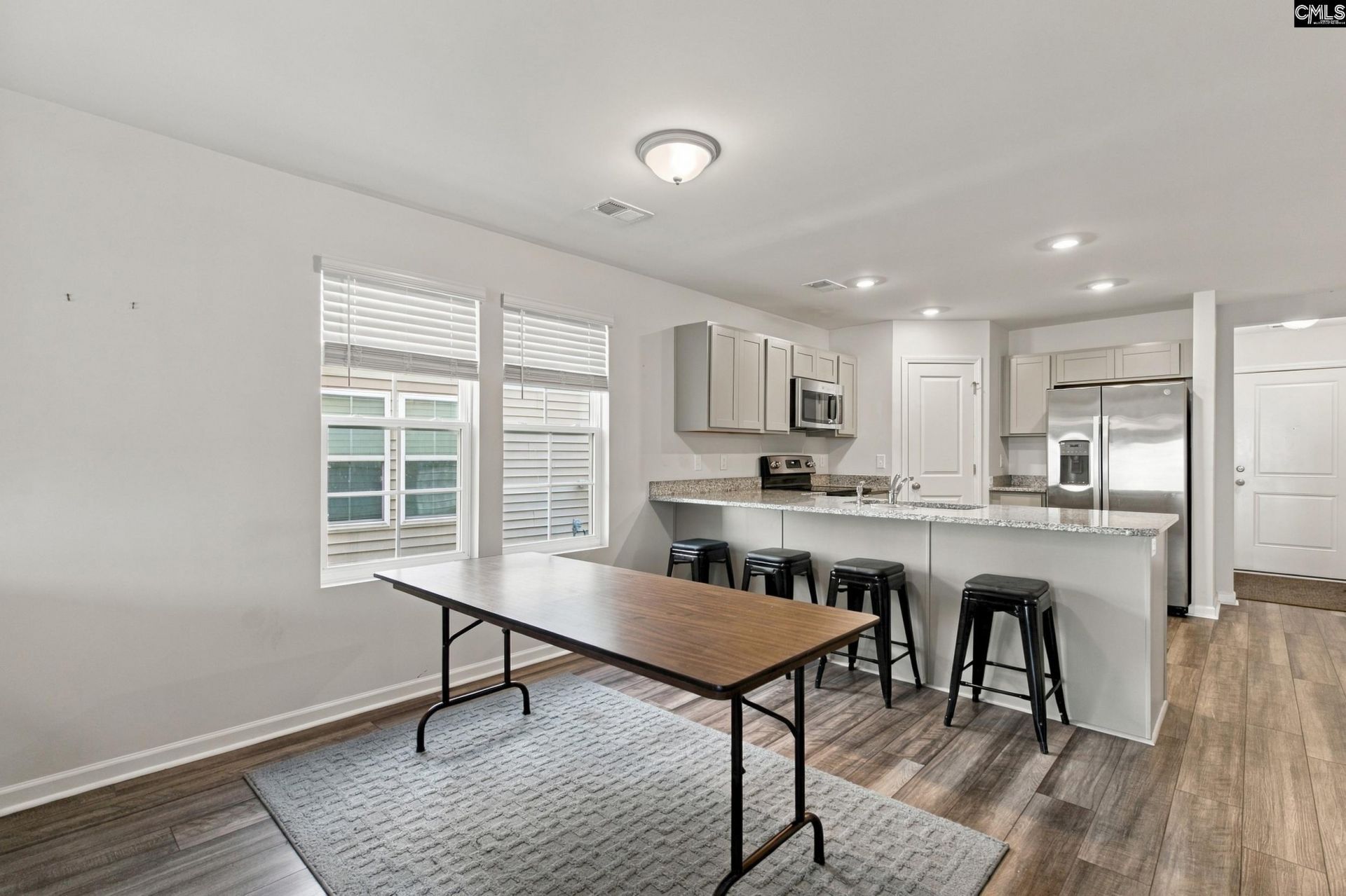 2032 Mapleton Drive  Photo 9