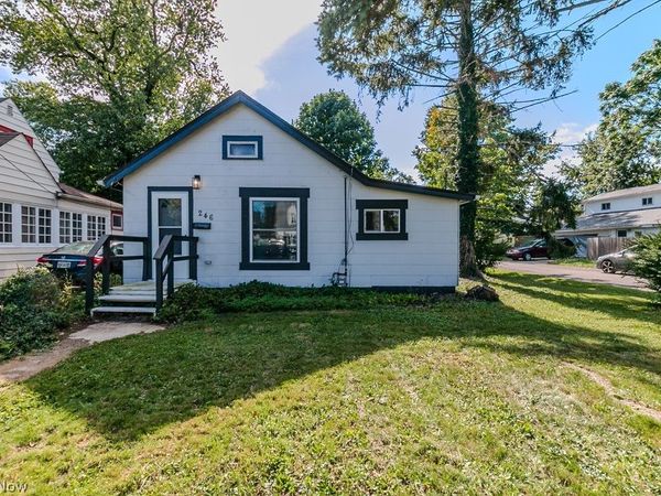 246 Courtland Boulevard , Eastlake, OH 44095