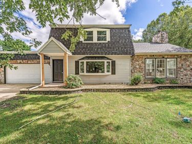 52020 Justine Drive, South Bend, IN 46628